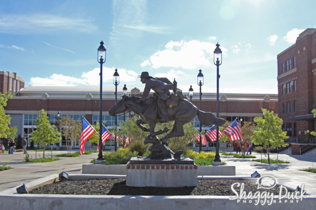 boomer-statue